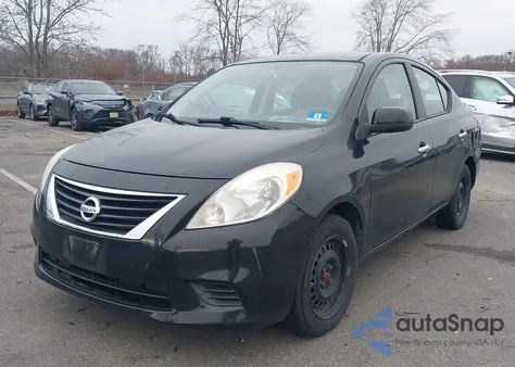 2013 Nissan Versa 1.6 Sv z USA, uszkodzony, nr VIN 3N1CN7AP9DL880940